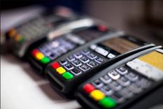 تفاوت کارتخوان و کش لس چیست؟ بررسی مزایا، کاربردها و انتخاب بهتر برای کسب‌وکار شما